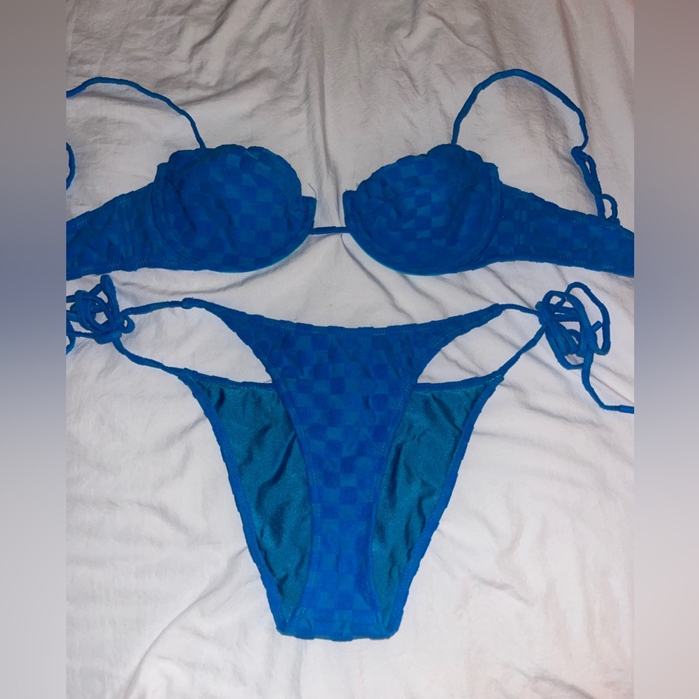 TRIANGL Bikini small++